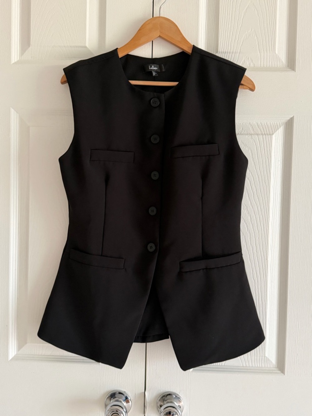 Lulu's Black Sleeveless Buttoned Tailored Vest